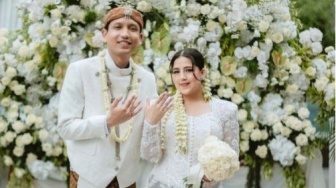 Nikah di Kawasan Elit SCBD, Nessie Judge Pede Tenteng Tas LV Puluhan Juta