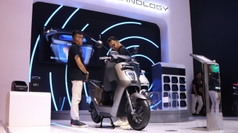 Honda EM1 e: Raih Penghargaan Motor Listrik Terbaik IIMS 2024