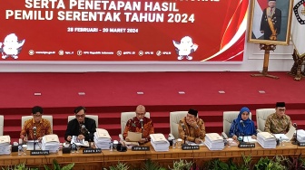 Hari Kedua Sidang Pleno, KPU Rekapitulasi Suara dengan Dua Panel