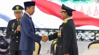 5 Potret Prabowo Subianto Berseragam TNI, Kini Resmi Sandang Pangkat Jenderal Bintang 4