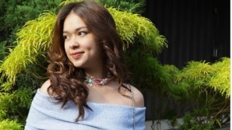 Hadiri Kajian, Penampilan Rebecca Klopper Berhijab Bikin Pangling: Mirip Dewi Sandra