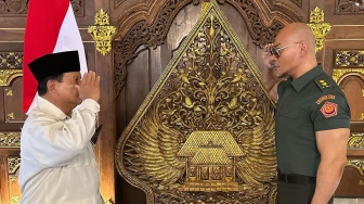 Pangkat Letkol Tituler Deddy Corbuzier Digugat Akademisi