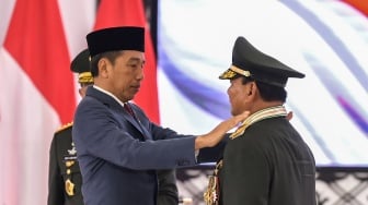 Dicap Penjahat HAM, Imparsial Heran Prabowo Sabet Jenderal Kehormatan dari Jokowi: Jasa Dia Apa Selama Menhan?