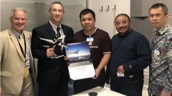 Koleksi Kendaraan Haji Isam yang Baru Beli Pesawat Boeing: Garasi Padat Tetap Rajin Zakat