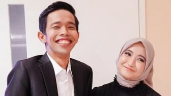 Profil Karen Hertatum yang Jadi Korban KDRT Dede Sunandar