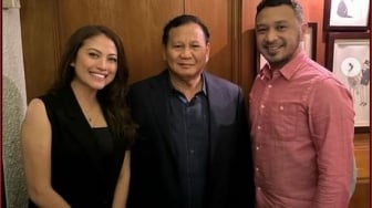 Suara PSI Meningkat, Giring Ganesha Dan Istri Posting Foto Bersama Prabowo