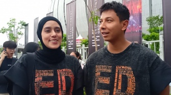 Nonton Konser Ed Sheeran, Fairuz A Rafiq dan Sonny Septian Bikin Baju Khusus