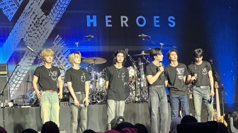 Konser Xdinary Heroes di Jakarta Banjir Air Mata, Gunil Cs Menangis Haru Gara-Gara Fans