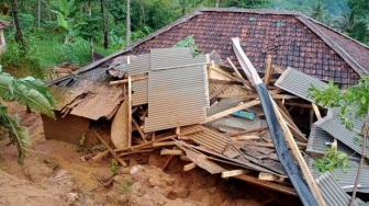 Longsor di Lebak Banten Rusak Lima Rumah Warga