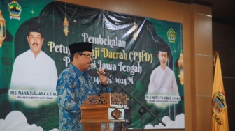 Pj Gubernur Jateng Minta Petugas Haji Bisa Memberikan Pelayanan Terbaik untuk Jamaah