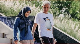 Ganjar Pranowo Selalu Diserbu Warga Saat Olahraga Bareng Siti Atikoh, Netizen Heran: Tapi Kok Cuma 16 Persen?