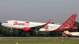 Pesawat Batik Air Alami Kendala Teknis, Pendaratan Dialihkan ke Palembang