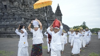 Ribuan Umat Hindu Ikuti Tawur Ageng Hari Raya Nyepi di Prambanan