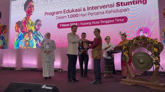 Tekan Angka Stunting, Dexa Group Kolaborasi dengan BKKBN dan Pemprov NTT Gelar Edukasi Bidan