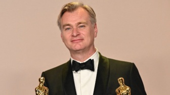 Christopher Nolan Pecah Telur Menang Piala Oscar 2024 Lewat Best Director