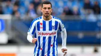 Kabar Abroad: Thom Haye Sukses Cetak Gol, SC Heerenveen Imbang dengan Twente