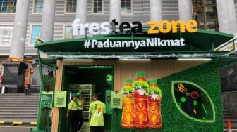 Tebar Berkah Saat Ramadan, Frestea Bagi-Bagi Paket Sembako dan Buka Puasa Kepada Komunitas Pejuang Sampah