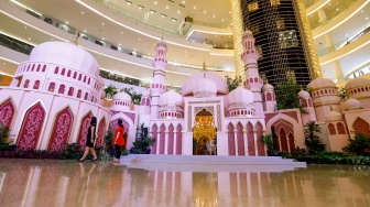 Instalasi Masjid Raksasa Meriahkan Ramadhan di Senayan City