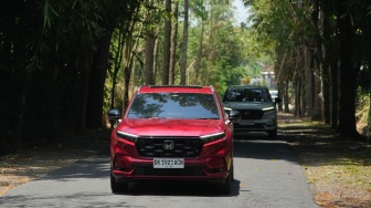 Honda CR-V Hybrid Catat Kenaikan Penjualan, Siap Tambah Model?