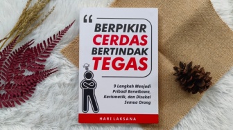 Menjadi Pribadi Berpengaruh dalam Buku 'Berpikir Cerdas Bertindak Tegas'