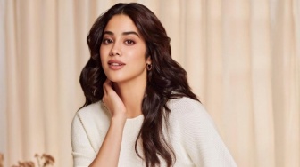 5 Film India yang Dibintangi Janhvi Kapoor, Terbaru Ada Mr and Mrs Mahi