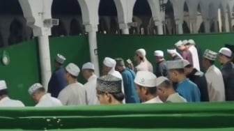 Pesantren Al Fatah Temboro Gelar Salat Tarawih 8 Jam dengan Bacaan 30 Juz Alquran, Tertarik Coba?