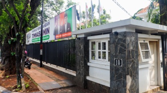 Suasana di Rumah Pahlawan Nasional Moh Yamin di Jalan Diponegoro 10, Menteng, Jakarta Pusat, Senin (18/3/2024). [Suara.com/Alfian Winanto]