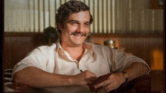 Review Series 'Narcos', Kisah Hidup Pablo Escobar yang Dibawakan oleh Netflix