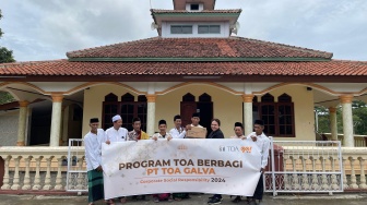 Meriahkan Ramadan, Toa Berbagi Hadir di 3 Masjid dan Pesantren