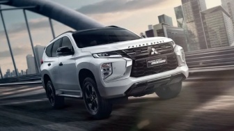 Mitsubishi Pajero Sport 2024, Sang Legenda Kembali dengan Mesin Baru dan Tampilan Lebih Gahar!