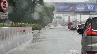 Tol Sedyatmo Arah Bandara Soetta Tergenang, Arus Lalu Lintas Dialihkan