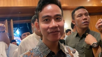 Gibran Tetiba Curhat Soal Gagal Jadi Tuan Rumah Piala Dunia U-20, Netizen Sindir Kini Ganjar Pranowo Kena Hukumannya