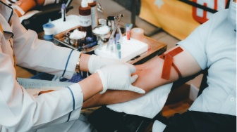 3 Tips Donor Darah Saat Berpuasa yang Wajib Kamu Tahu Sebelum Melakukan
