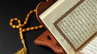 45 Quotes Ramadhan dari Al Quran dan Hadist dalam Bahasa Inggris-Indonesia
