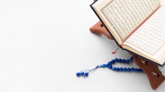 Teks Khutbah Jumat Singkat Nuzulul Quran: Mari Rayakan dengan Membaca Al Quran
