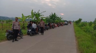 Momen Polisi Bikin Puluhan Remaja Hendak Balapan Liar di Kendal Kocar-kacir