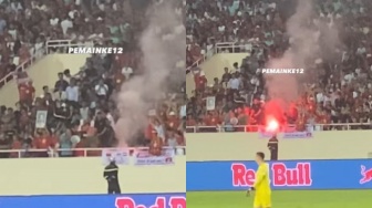 Ngamuk, Suporter Vietnam Bakar Flare saat Kalah dari Timnas Indonesia