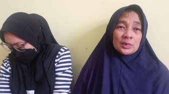 Sambil Nangis, Istri Ungkap Kondisi Sopyan Dado Pemain Tukang Ojek Pengkolan Saat Meninggal