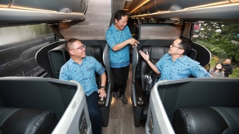 Bluebird Kini Sediakan Bus Premium, Intip Interior Mewahnya