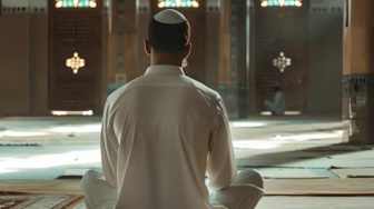 Itikaf Ngapain Aja? Amalan Khusus Pengeruk Pahala di Bulan Ramadhan