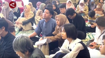 Begini Antusias Warga Jepang Buka Puasa Bersama dan Pelajari Islam