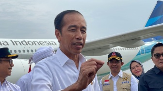 Jokowi Minta Siswa SMK Mulai Belajar Komponen Mobil Listrik