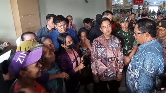 Blusukan ke Pasar Sebagai Wali Kota Solo, Momen Gibran Dapat Ucapan Selamat Pak Wapres