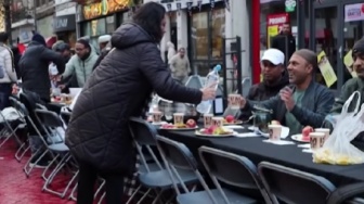 Warga Belgia Pajang Meja Makan 2 Km, Rayakan Paskah Bareng Berbuka Bersama