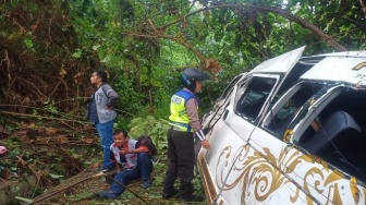 Sehari Setelah Truk Batu Bara, Kini Motor Terjun ke Jurang Sitinjau Lauik