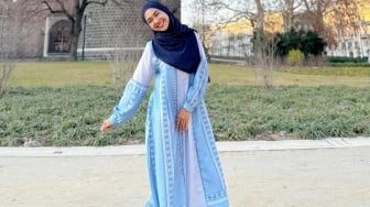 Viral Tren Warna Baju Lebaran Biru Prabowo dan Paduan Hijab yang Cocok