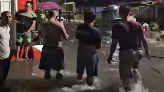 Hujan Deras Picu Banjir di Serang, Tiga Desa Terendam, Akses Jalan Terhambat