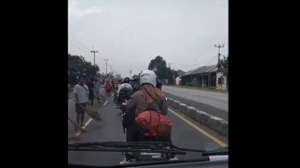 Ramai Tagar Indramayu di Twitter, Pengemis Sapu Lidi Banjir Kritikan Publik