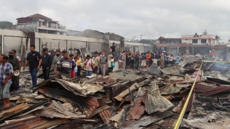 Kebakaran Hebat Hanguskan 454 Kios Pasar Tradisional di Taput