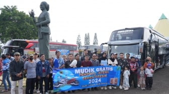 Gandeng Pemprov Jateng, Semen Gresik Sumbang 5 Bus Berangkatkan 250 Orang Mudik Gratis dari Jakarta ke Jawa Tengah